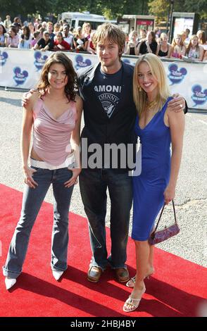 Holly Davidson, James Redmond und Sarah Manners bei den Disney Channel Kids Awards in der Royal Albert Hall. Stockfoto