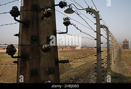 Oswiecim, Polen. 20th Dez 2021. Das ehemalige Nazi-deutsche Konzentrations- und Vernichtungslager Auschwitz II Birkeanu in Oswiecim einen Monat vor dem 77th. Jahrestag der Befreiung. Das größte deutsche Konzentrationslager Auschwitz-Birkenau wurde am 27. Januar 1945 von der Roten Armee befreit. (Bild: © Damian Klamka/ZUMA Press Wire) Stockfoto