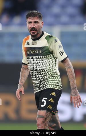 Luigi Ferraris Stadium, Genua, Italien, 19. Dezember 2021, Antonio Junior Vacca (FC Venezia) schaut während der UC Sampdoria gegen den FC Venezia - italienischer SoC Stockfoto