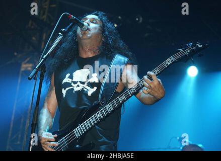 Slayer treten am zweiten Tag des „Download Festival“-Sonntags auf der Bühne auf. Stockfoto