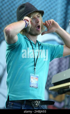 Die Delays treten am Sonntag auf der Bühne des Isle of Wight Festivals in Newport, Isle of Wight, auf. Stockfoto