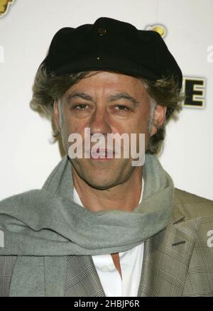 Bob Geldof nimmt an der Weltpremiere der Live 8 DVD Teil, die Live-Aufnahmen der MAKEpovertyHISTORY-Konzerte am 2. Juli im Vue West End am 27. Oktober 2005 in London enthält. Stockfoto