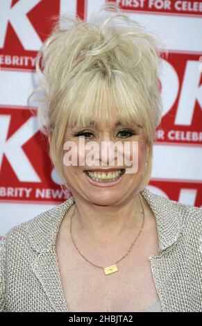 Barbara Windsor nimmt Teil. Stockfoto