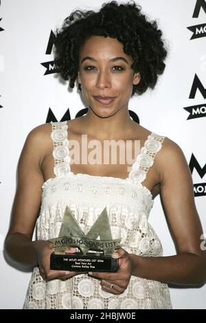 Corinne Bailey Rae erhält den Best New Act Award. Stockfoto