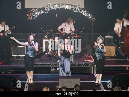 Die Puppini Sisters treten am 7. Juli 2006 im G-A-Y Astoria in London auf. Stockfoto