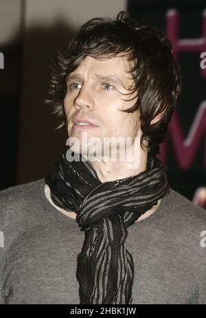 Jason Orange von Take That bei einer Rekordunterzeichnung in HMV in der Oxford Street, London am 27. November 2006. Unterhaltung Stockfoto