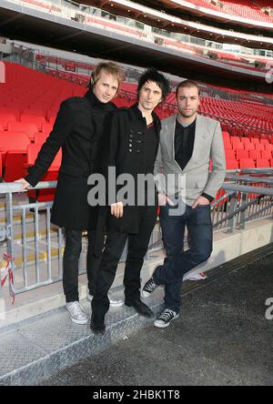 Muse sind eine der ersten Bands, die während einer Pressekonferenz im Wembley Stadium in London am 4. Dezember 2006 einen Konzerttermin im neuen Wembley-Stadion ankündigen. Das Konzert findet am 16. Juni 2007 statt. Unterhaltung Stockfoto