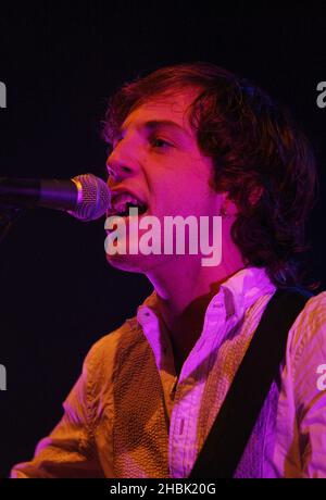 James Morrison tritt am 10. Dezember 2006 im Astoria in London auf. Stockfoto