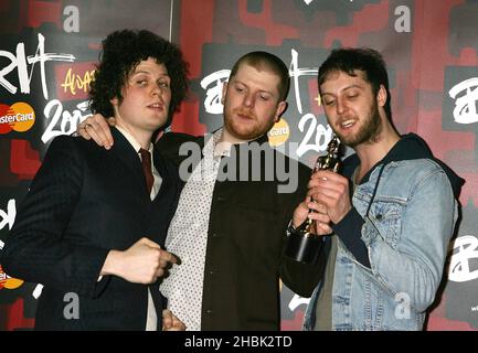 The Fratellis im Presseraum bei den Brit Awards 2007, Earls Court, West London am 14/02/2007. Stockfoto