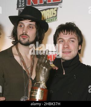 Kasabian nimmt an den NME Awards im Hammersmith Palais, West London, am 01/03/2007 Teil. Stockfoto