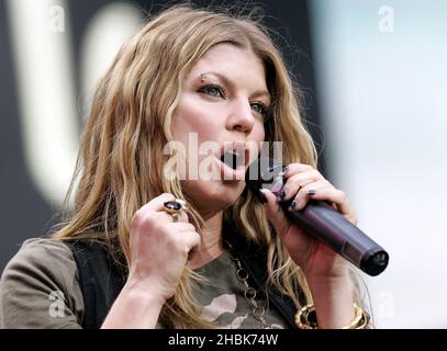 Fergie of Black Eyed Peas tritt während des Benefizkonzerts Live Earth im Wembley Stadium in London auf. Stockfoto