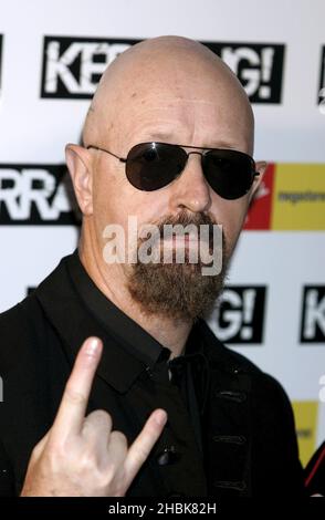 Rob Halford von Judas Priest kommt bei den Kerrang Awards in der Brauerei in London an. Stockfoto
