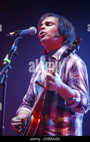 Gaz Coombes von Supergrass tritt im XFM Winter Wonderland an der Carling Academy in Brixton, London, auf. Stockfoto