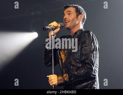 Marti Pellow und Wet Wet Wet treten auf der Bühne der Wembley Arena in London auf. Stockfoto