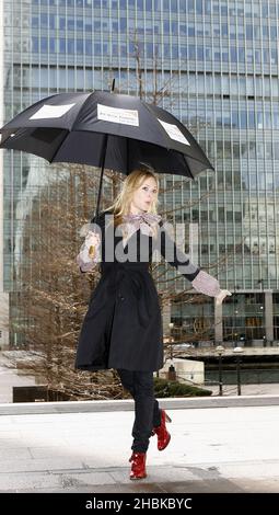 Fearne Cotton startet die Wohltätigkeitsorganisation World Vision, 24 Stunden Hungersnot in Canary Wharf. Stockfoto