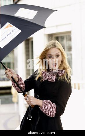 Fearne Cotton startet die Wohltätigkeitsorganisation World Vision, 24 Stunden Hungersnot in Canary Wharf. Stockfoto