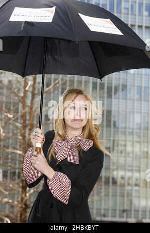 Fearne Cotton startet die Wohltätigkeitsorganisation World Vision, 24 Stunden Hungersnot in Canary Wharf. Stockfoto