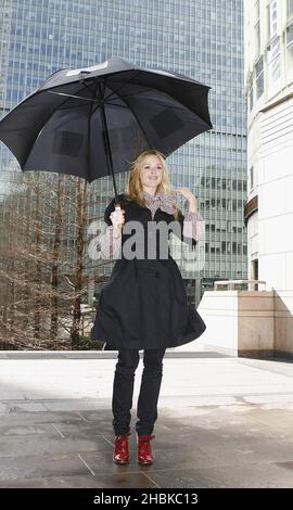 Fearne Cotton startet die gemeinnützige Organisation World Vision's, 24 Stunden Hungersnot in Canary Wharf, London. Stockfoto