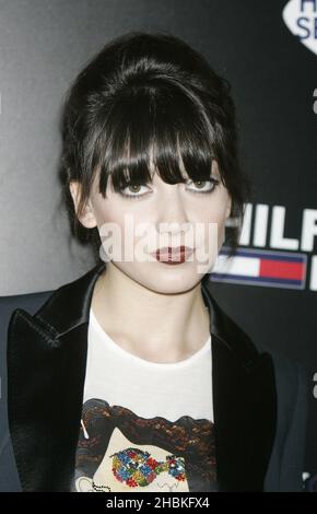 Daisy Lowe kommt bei den Hilfiger Sessions in der Porchester Hall, London an. Stockfoto