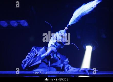 Grace Jones tritt auf der Bühne des Roundhouse in London auf. Stockfoto