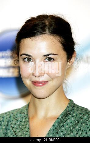 Lisa Hannigan ist für ihr Album Sea Sew während der Bekanntgabe der Barclaycard Mercury Prize Nominierungen 2009 im Hospital Club im Zentrum von London nominiert. Stockfoto