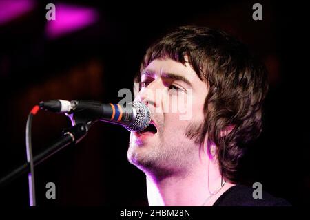 Liam Fray von den Courteeners tritt im Hard Rock Cafe, London, auf. Stockfoto