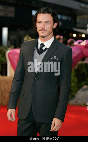 Luke Evans kommt bei der Premiere von Tamara Drewe UK im Odeon, Leicester Square in London an. Stockfoto