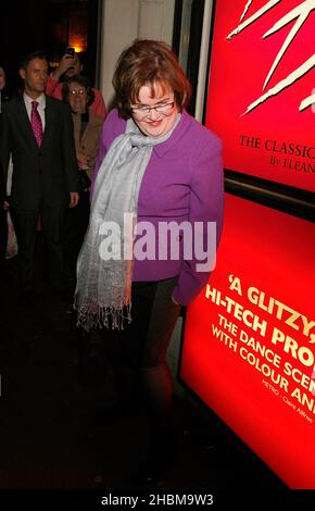 Susan Boyle kommt bei Dirty Dancing im Aldwych Theatre, London an. Stockfoto