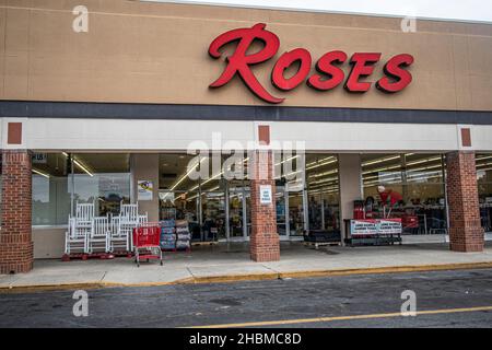 Augusta, GA USA - 12 15 20: Vintage retro Roses Einzelhandelsgeschäft Stockfoto