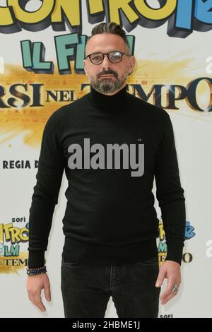 Italien, Rom, 20. Dezember 2021 : Fotokall des Films 'Me contro te il Film 3 - Persi nel Tempo' im Bild: regisseur Luigi Leuzzi Foto © Fabio Mazzarella/Sintesi/Alamy Live News Stockfoto