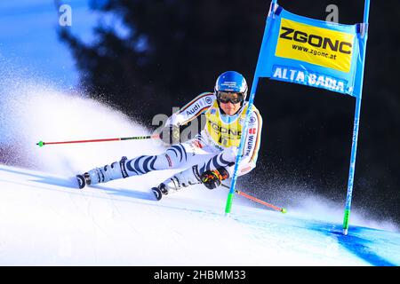 Alta Badia, Italien. 20th Dez 2021. SKIFAHREN - AUDI FIS SKI WORLD CUP, GS MENALTA BADIA, TRENTINO-SÜDTIROL, ITALIEN 2021-12-20 - Montag Bild zeigt SCHMID Alexander (GER) Dritter Platz im Jahr 2021 FIS Ski World Cup - Herren Riesenslalom, alpines Skirennen in Alta Badia, Italien, Dezember 20 2021 Quelle: Independent Photo Agency/Alamy Live News Stockfoto