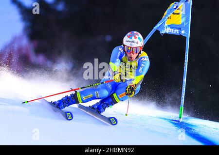 Gran Risa, Alta Badia, Italien, 20. Dezember 2021, SKIFAHREN - AUDI FIS SKI WORLD CUP, GS MEN&#XA;ALTA BADIA, TRENTINO-SÜDTIROL, ITALIEN&#XA;2021-12-20 - Montag &#XA;Image Shows de ALIPRANDINI Luca (ITA) Zweiter Platz &#XA; während des 2021 FIS Ski World Cup - Men &#39;s Riesenslalom - alpines Skirennen Stockfoto