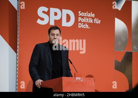 Berlin, Deutschland. 20th Dez 2021. Pressekonferenz der Sozialdemokratischen Partei in Berlin am 20. Dezember 2021. (Bild: © Ralph Pache/PRESSCOV über ZUMA Press Wire) Stockfoto