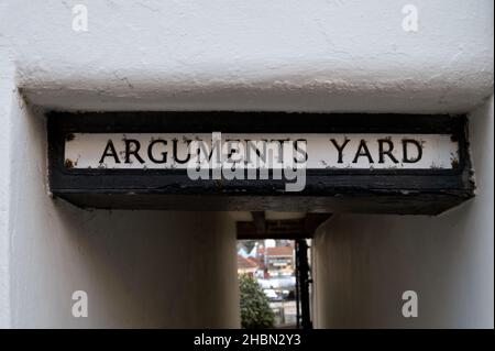 Die seltsam benannten Argumente Yard, Whitby, North Yorkshire, Großbritannien. Stockfoto