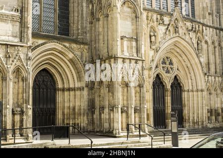 Die Kathedrale und die metropolitische Kirche Saint Peter in York, bekannt als York Minster Stockfoto