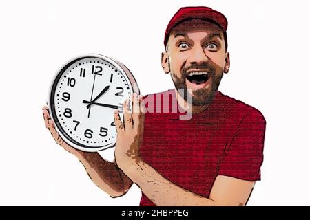 Charismatischer Kurier, der eine Uhr mit einem Lächeln auf dem Gesicht in einem roten T-Shirt und einer Mütze auf weißem Hintergrund hält, das Konzept der schnellen Lieferung und der Zeit Stockfoto