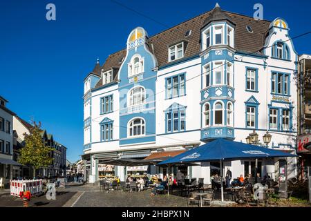 Deutschland, Haan, Bergisches Land, Niederbergisches Land, Niederberg, Rheinland, Nordrhein-Westfalen, NRW, Alter Markt, Wohngebäude und Geschaeftsha Stockfoto