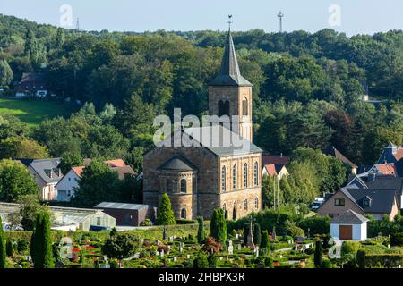 Deutschland, Wuelfrath, Wuelfrath-Duessel, Bergisches Land, Niederbergisches Land, Niederberg, Rheinland, Nordrhein-Westfalen, NRW, Huegellandschaft U Stockfoto