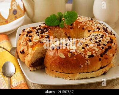 Roscón de Reyes. Typische hispanische Kultur. Stockfoto