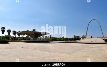 Teil der internationalen Messe Rachid Karami des renommierten brasilianischen Architekten Oscar Niemeyer (1907-2012), Tripolis (Tralous), Nordlibanon. Stockfoto