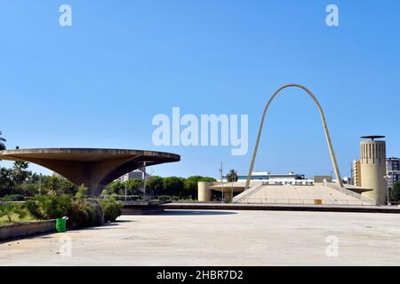 Teil der internationalen Messe Rachid Karami des renommierten brasilianischen Architekten Oscar Niemeyer (1907-2012), Tripolis (Tralous), Nordlibanon. Stockfoto