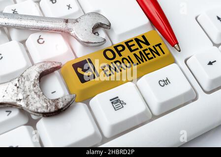 Konzeptionelle Anzeige Open Enrollment. Business-Ansatz ermöglicht die Anwendung der Krankenversicherung innerhalb der Periode Abstract Fixing Internet Problem Stockfoto