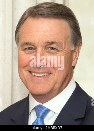 Offizielles Porträt des Senators der Vereinigten Staaten, David Perdue, Georgia, ca. 7. Juli 2016 Stockfoto