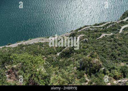 Blick von der Terrasse des Brivido, Gardasee, Tremosine, Lombardia, Italien, Europa Stockfoto