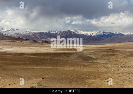 Schneebedeckte Gipfel des Pamir-Gebirges, Tadschikistan Stockfoto