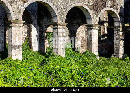 Kirche Nossa Senhora da Ajuda in Pedro Miguel, durch Erdbeben zerstört, Faial, Azoren Stockfoto