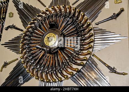 Waffen im Culzean Castle in der Nähe von Maybole in Ayrshire Schottland, Vereinigtes Königreich - 22nd. Juli 2021 Stockfoto