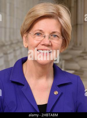 Senatorin Elizabeth Warren--2016 Offizielles Porträt ca. 28. April 2016 Stockfoto