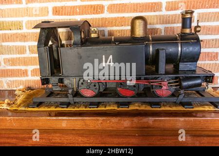 Modell Dampflokomotive in schwarzer Farbe Stockfoto