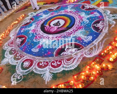 Schöne Rangoli am Pushkar See Stockfoto